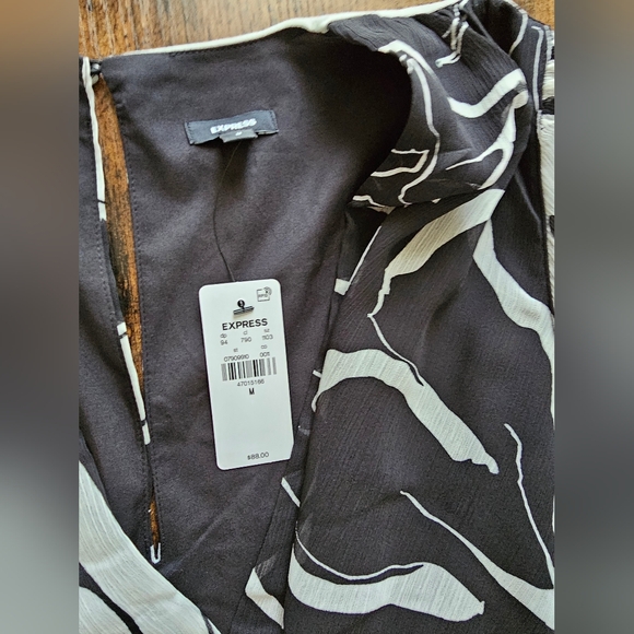 Express romper - Picture 6 of 6